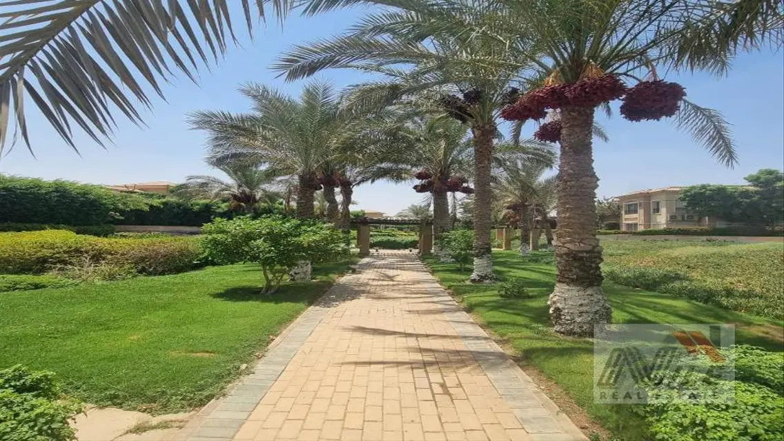 Luxurious Lakeside Property for Sale