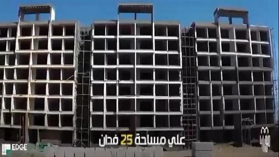 فيلا فاخرة للبيع بمساحة 700 متر مع حديقة ومسبح خاص