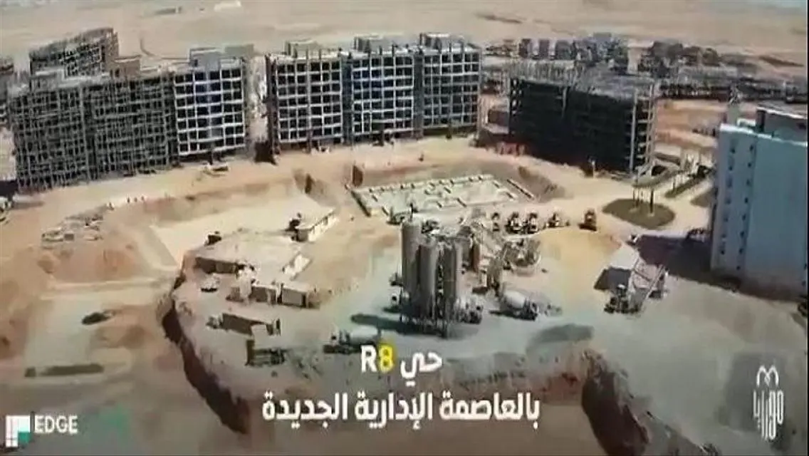 فيلا فاخرة للبيع بمساحة 700 متر مع حديقة ومسبح خاص