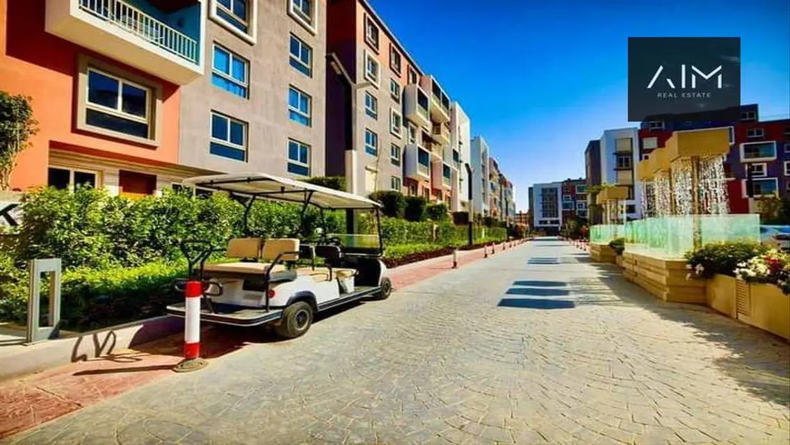 شقة رائعة للبيع مع شرفة