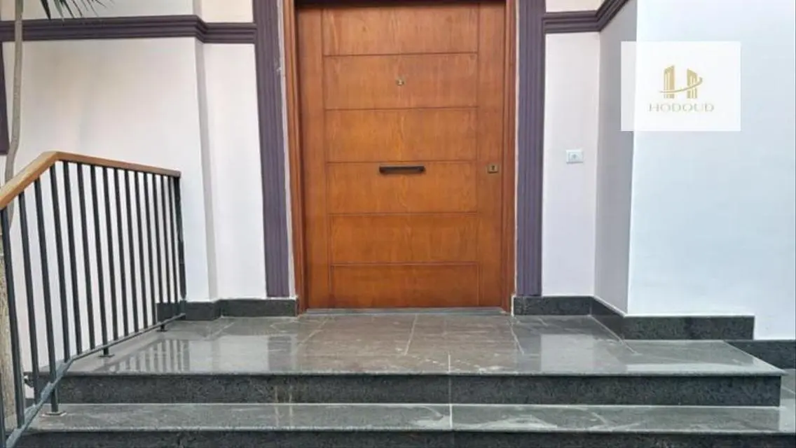 شقة رائعة للبيع بمساحة 260 متر