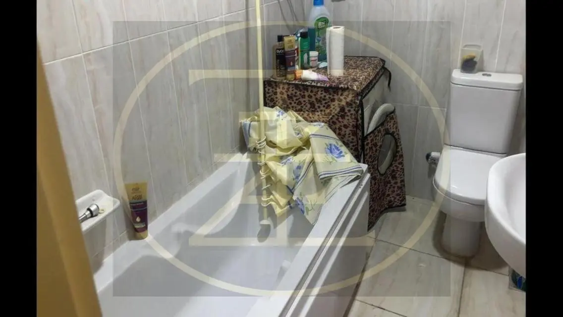 شقة رائعة للبيع في B8 بمساحة 135 متر