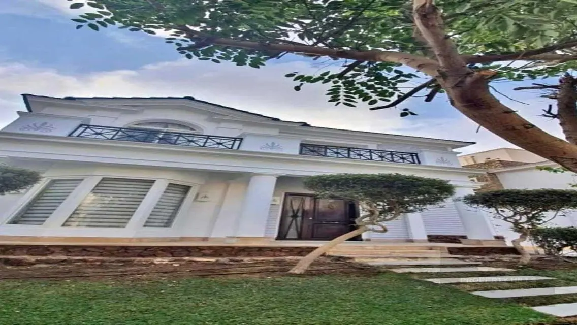 Luxury Villa for Sale with Private Pool and Garden