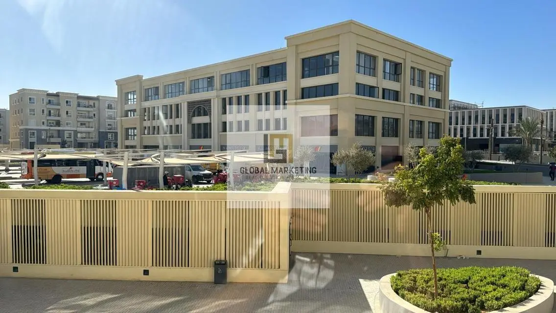 Modern Office in the Heart of the City - 528