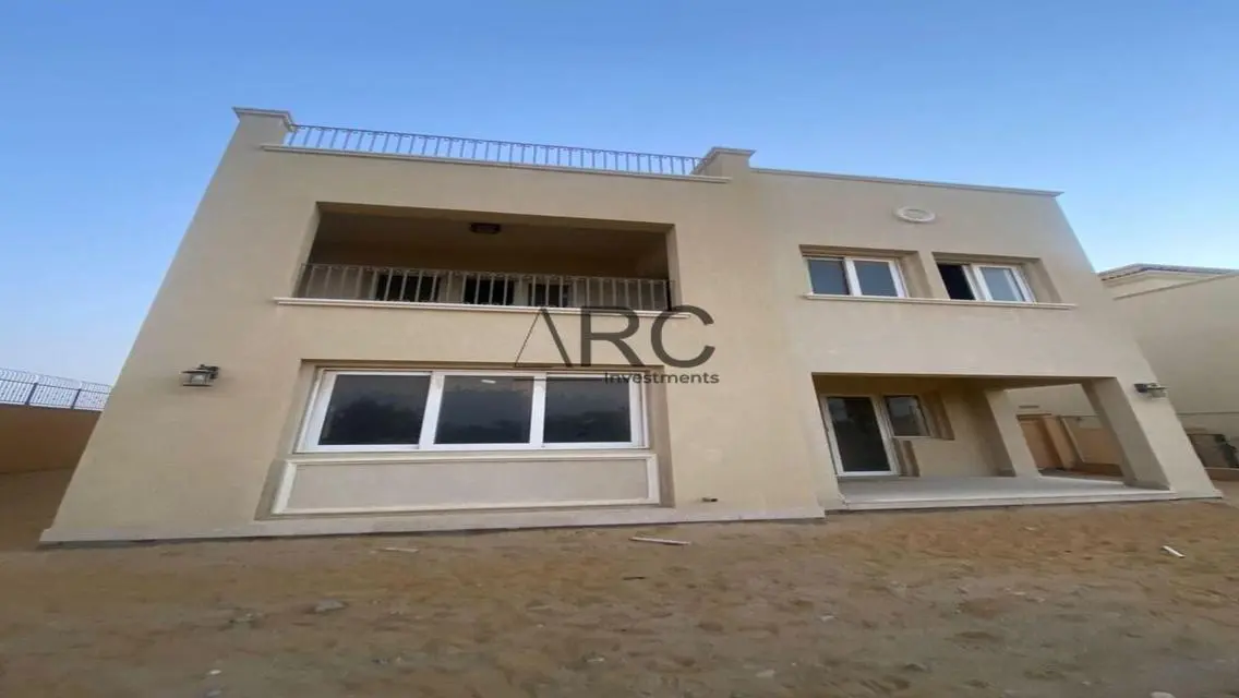 Luxury Villa with Spacious Area and Private Pool