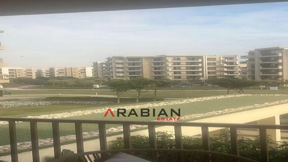 شقة استثنائية للعرض مع إطلالات رائعة