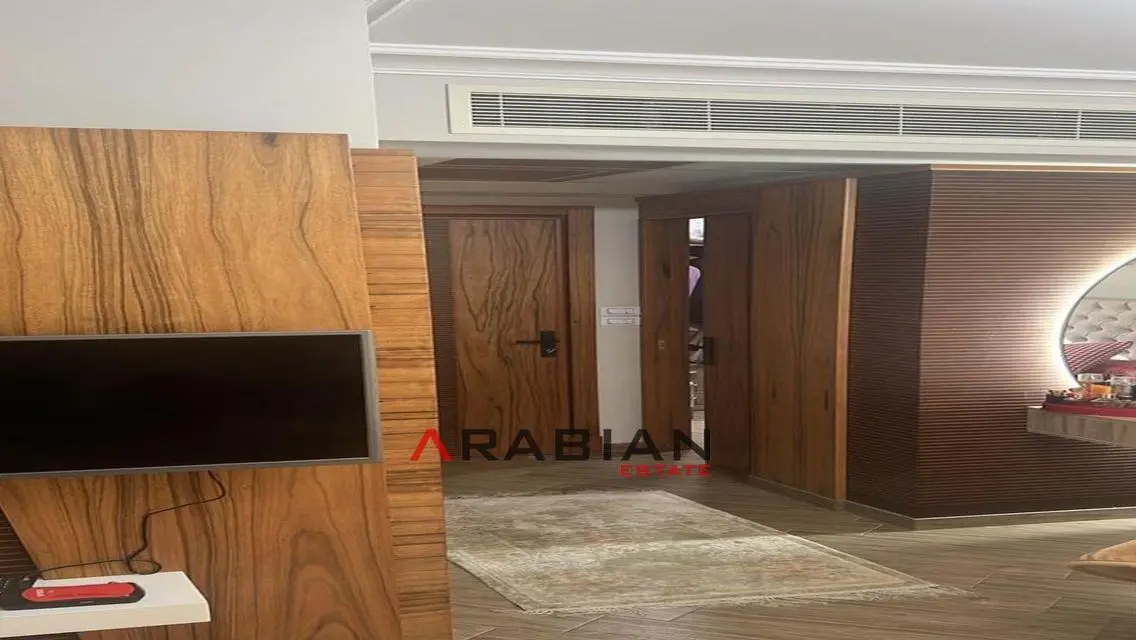 شقة استثنائية للعرض مع إطلالات رائعة