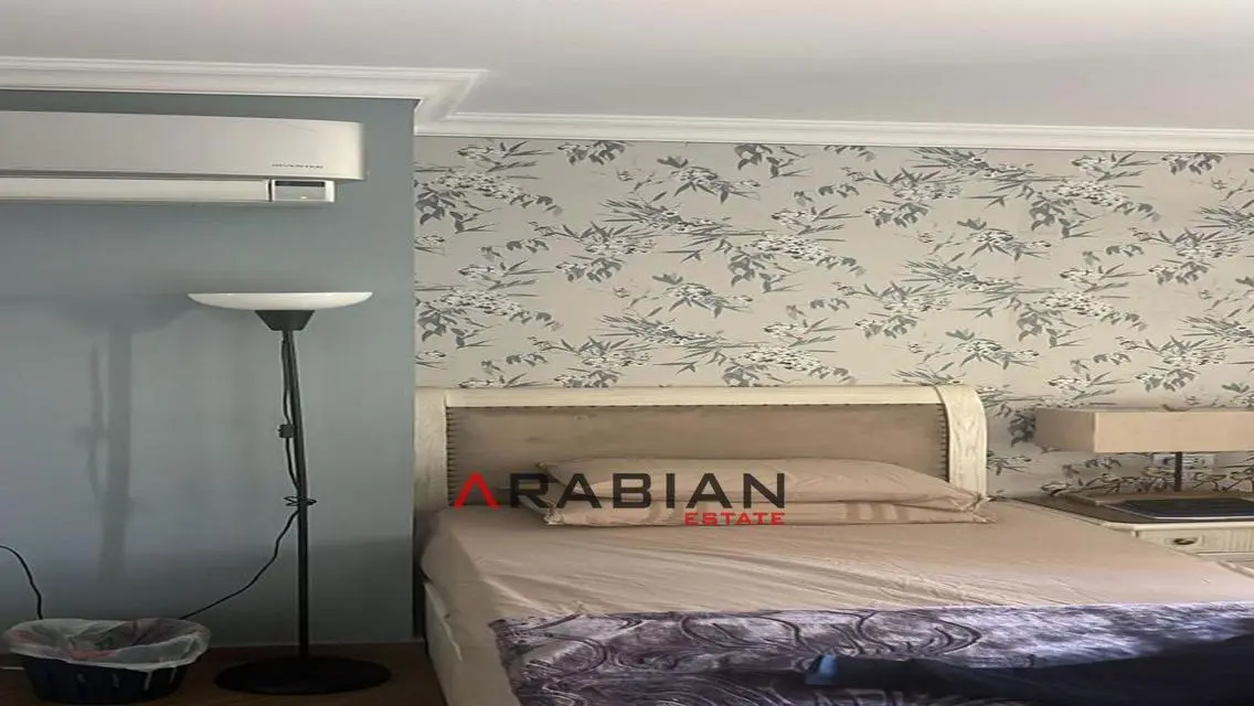 شقة استثنائية للعرض مع إطلالات رائعة