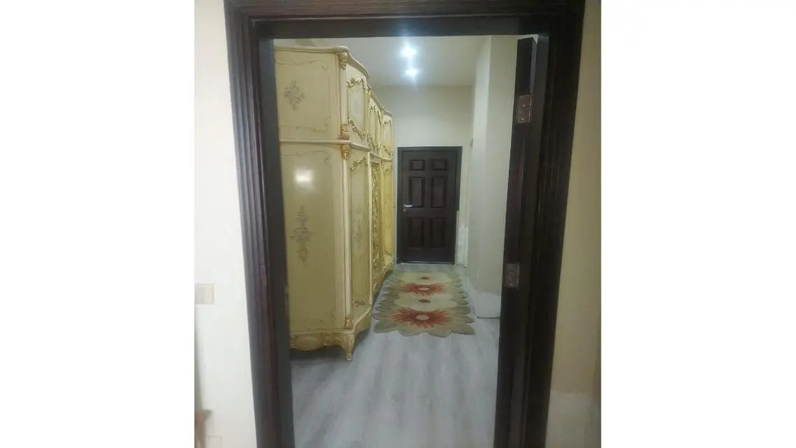 فيلا فاخرة مع حديقة ومسبح خاص للبيع