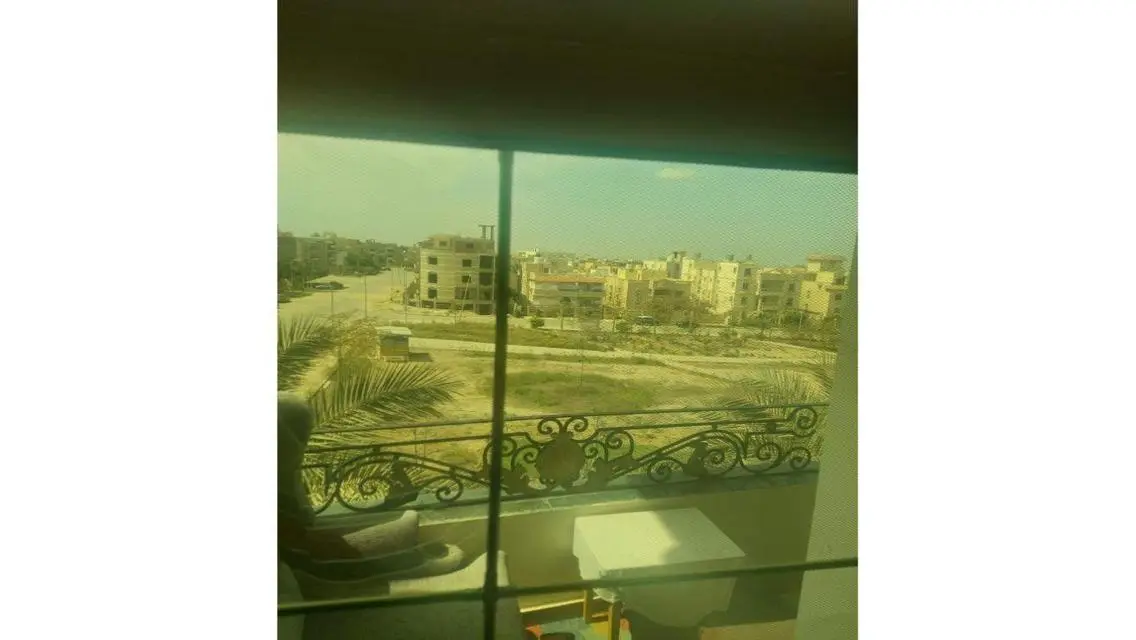فيلا فاخرة مع حديقة ومسبح خاص للبيع