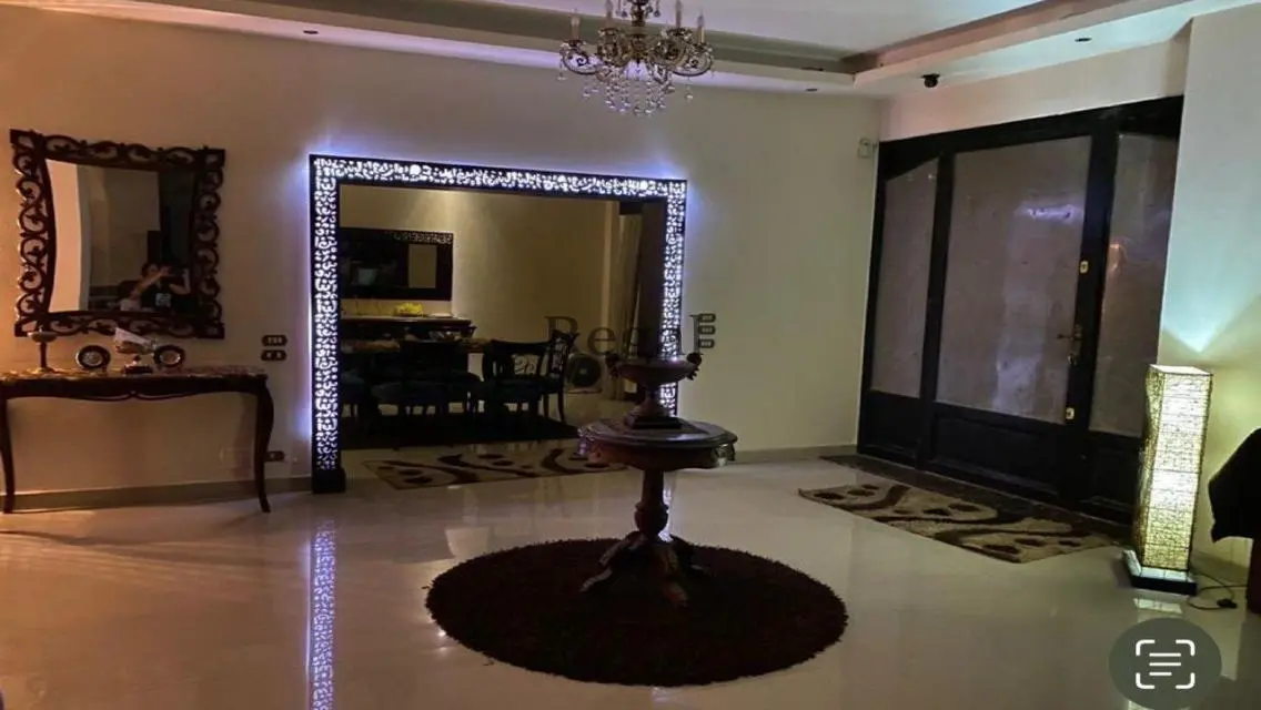 Luxury Apartment with Spacious Private Garden