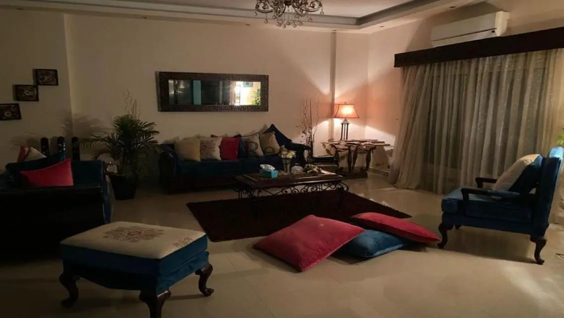 Luxury Apartment with Spacious Private Garden