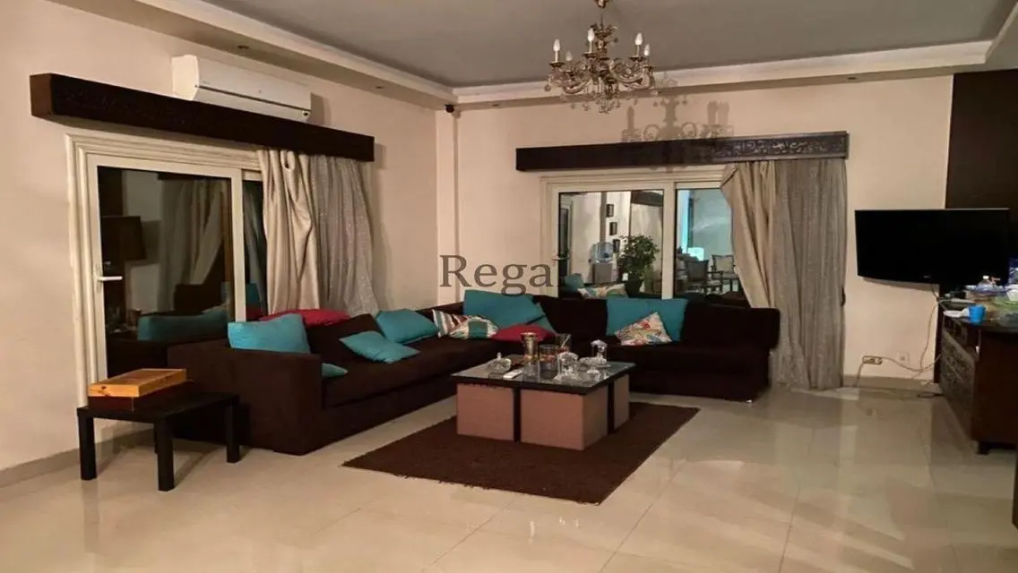 Luxury Apartment with Spacious Private Garden