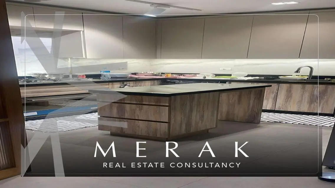 Luxury Apartment with Spacious Layout in the Heart of the City