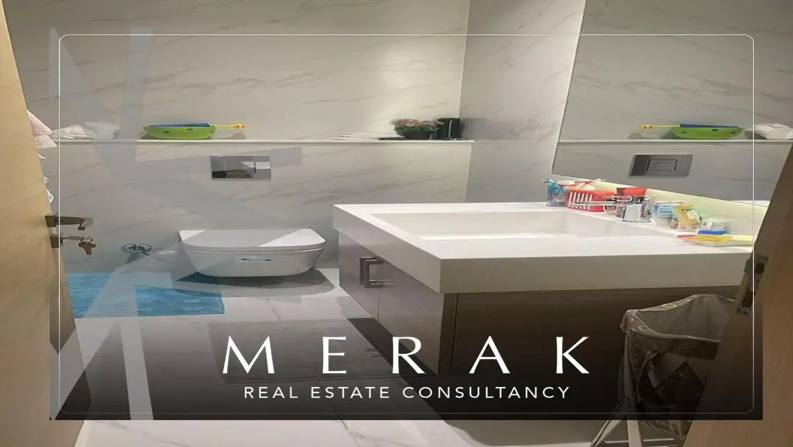 Luxury Apartment with Spacious Layout in the Heart of the City