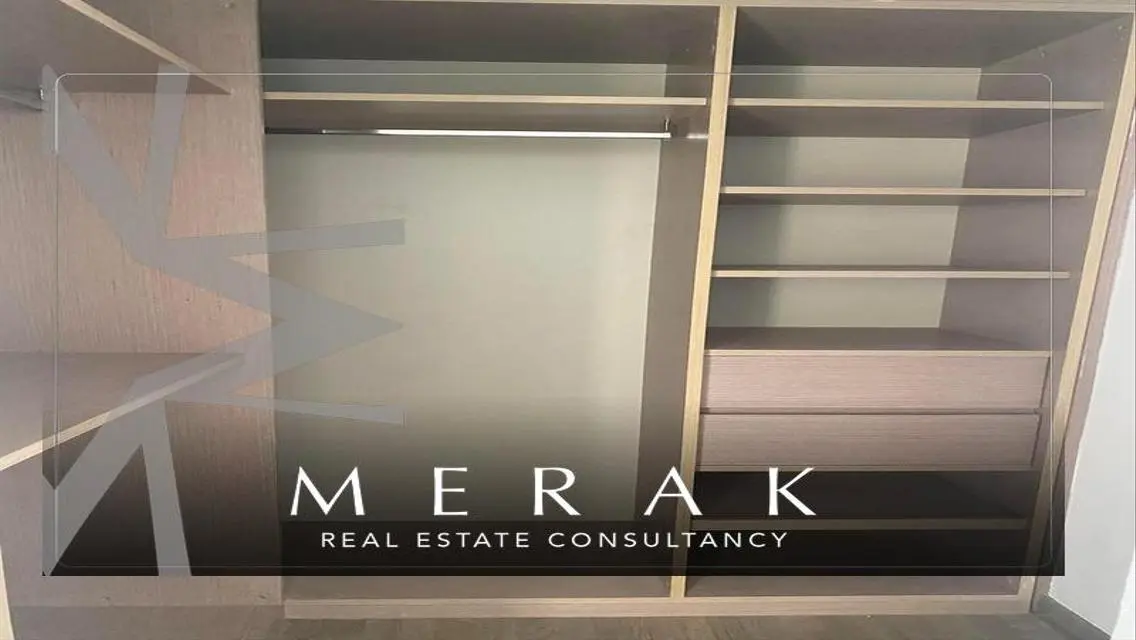 Stunning Apartment in Emaar Drive - 200 sqm