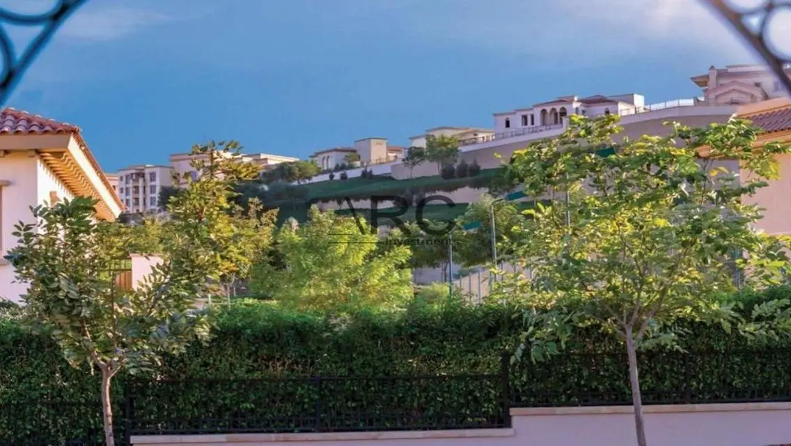 Luxury Villa with Private Garden and Shared Pool for Sale