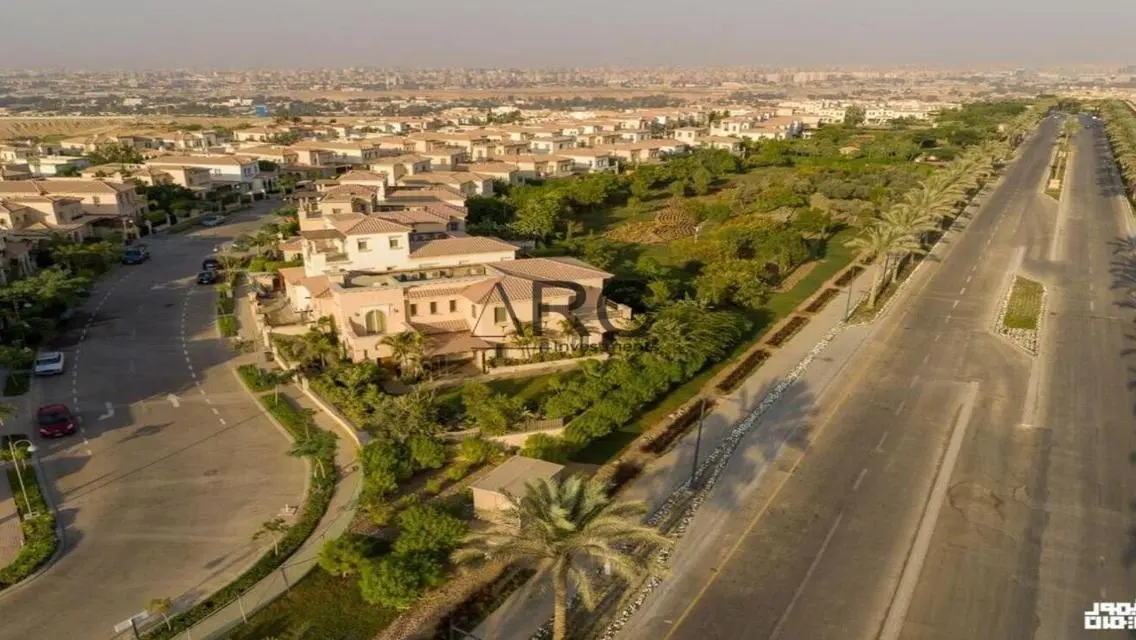 Luxury Villa with Private Garden and Shared Pool for Sale