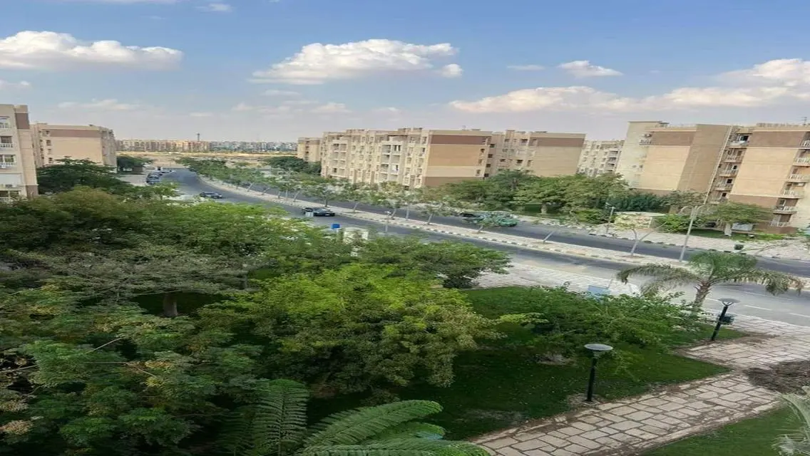 شقة فاخرة مع إطلالة مميزة في بلكونة جديدة