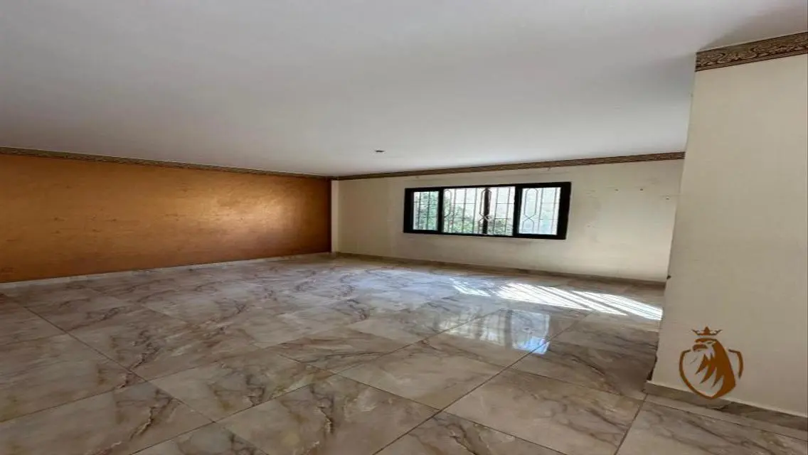 Luxury Apartment in Rehab City