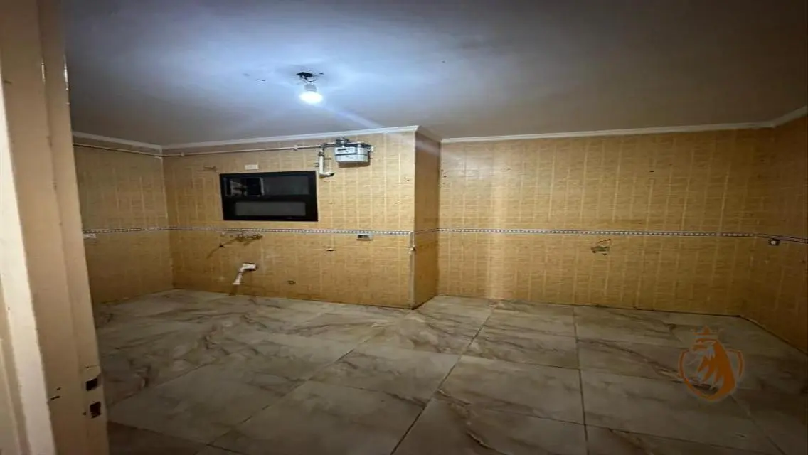 Luxury Apartment in Rehab City