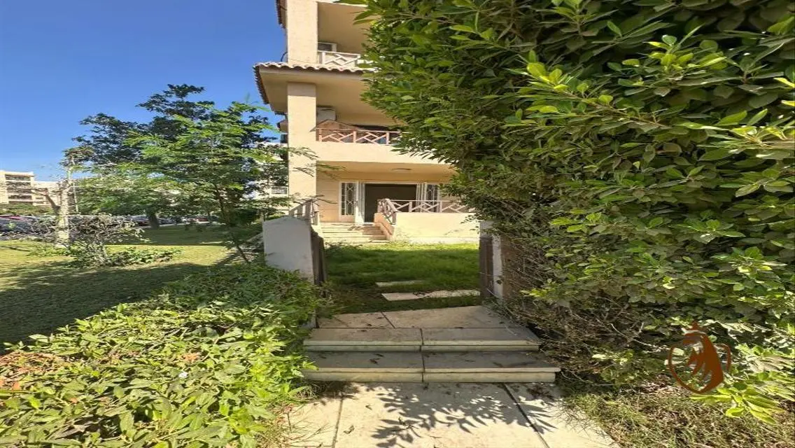 Luxury Apartment in Rehab City