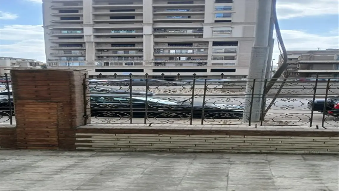 Outstanding Commercial Unit for Sale