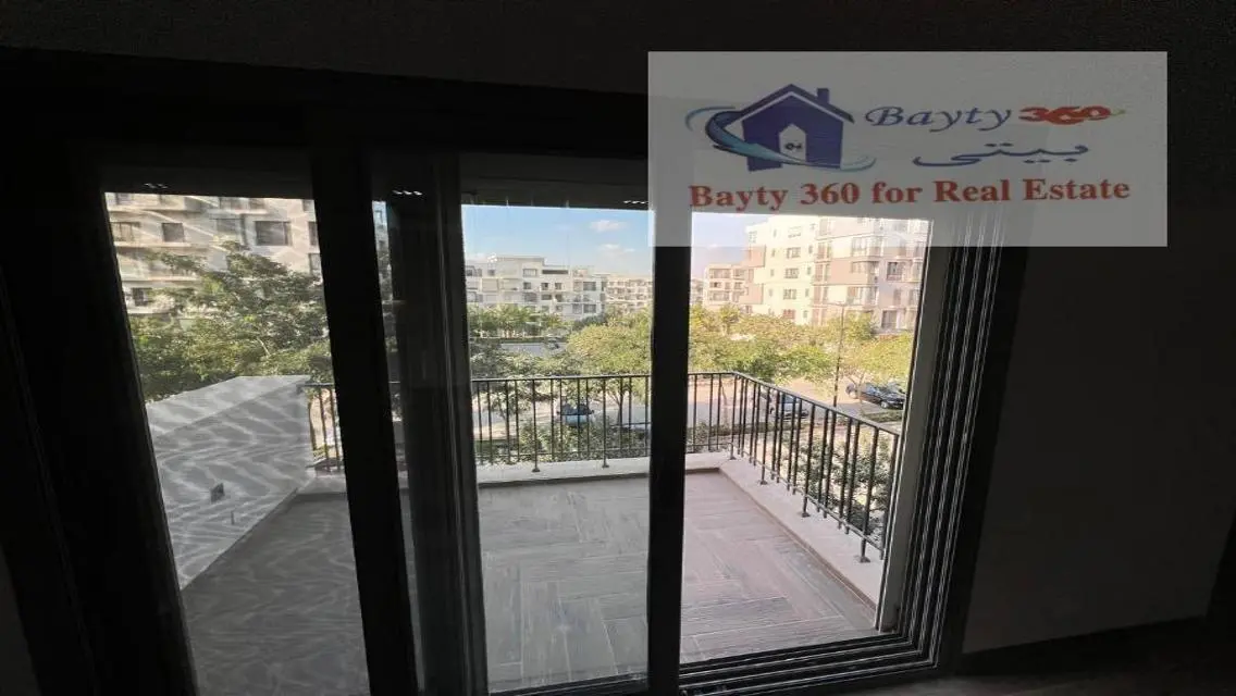 شقة فاخرة بمساحة 236 متر مربع في AUC