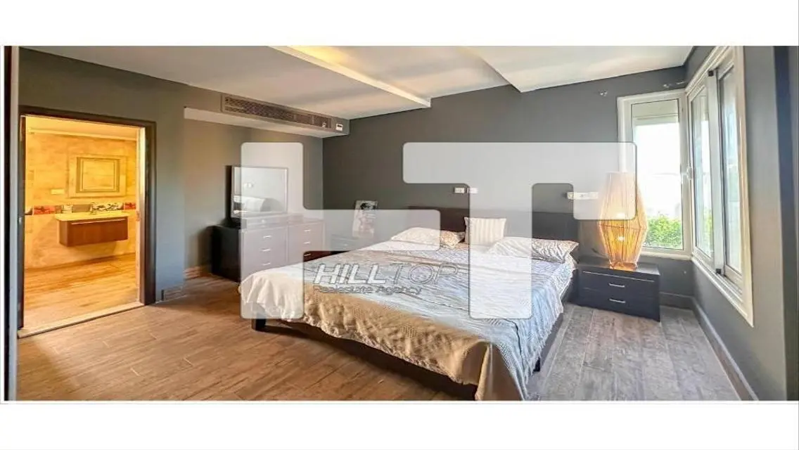 Luxurious Home in Peaceful Hill Top