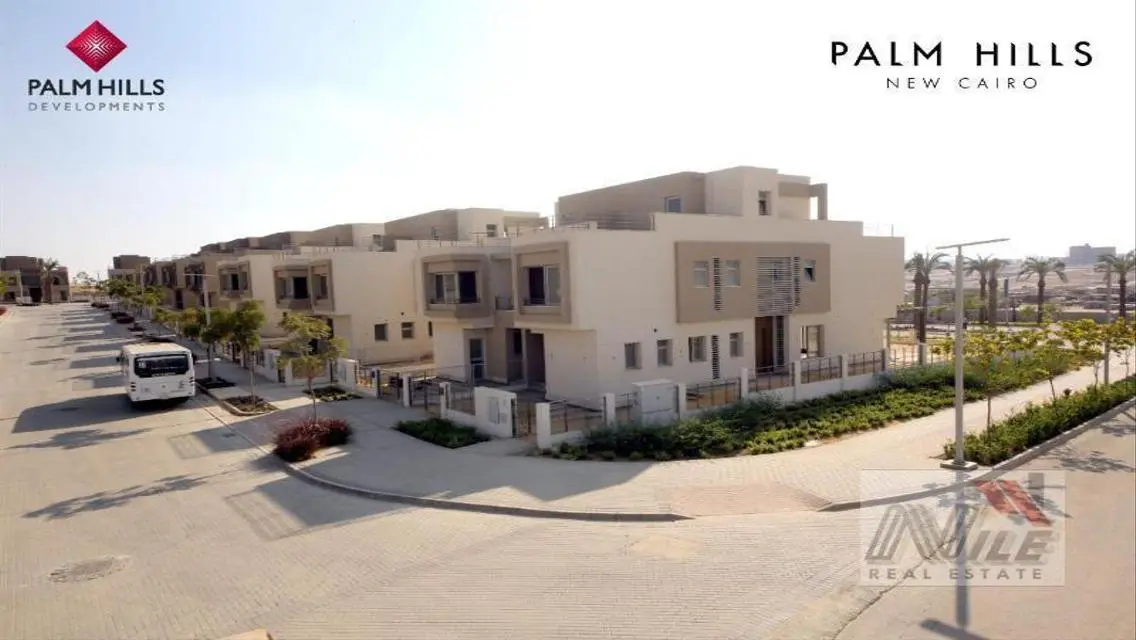Luxury Apartment with Private Garden and Shared Pool