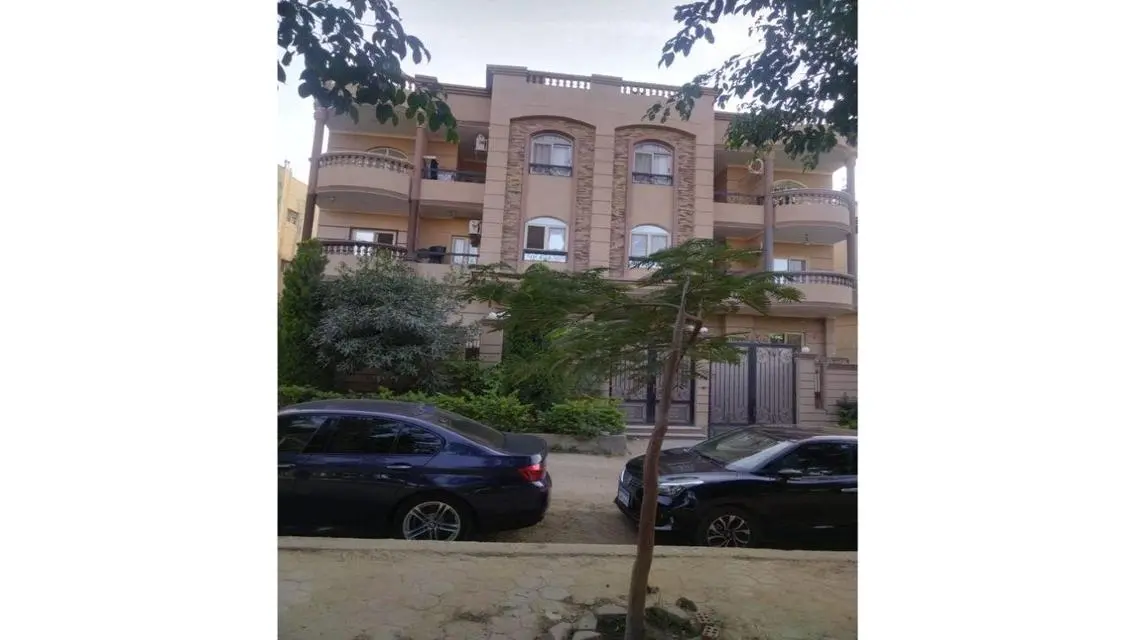شقة مميزة للبيع بتصميم عصري في القاهرة