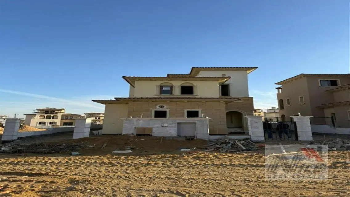 Luxury Villa for Sale in Abu Zaid - City Gate