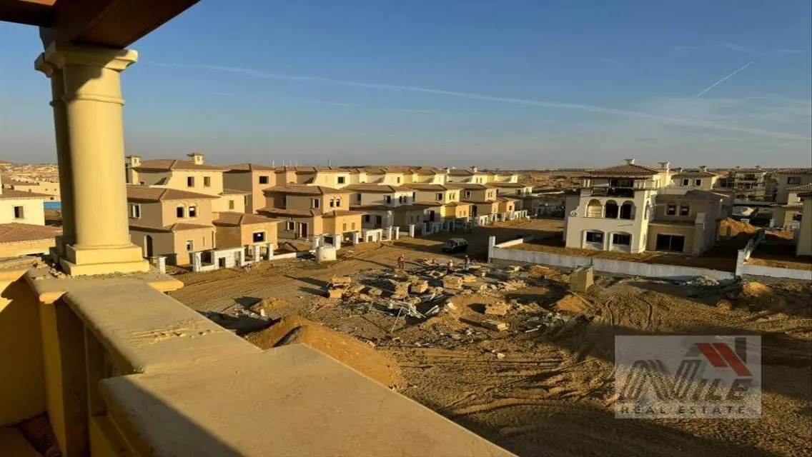 فيلا فاخرة للبيع في City Gate