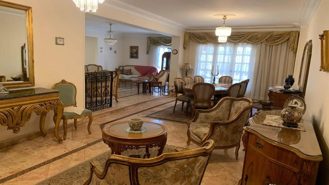 Luxury Apartment 220 sqm in the Heart of the City