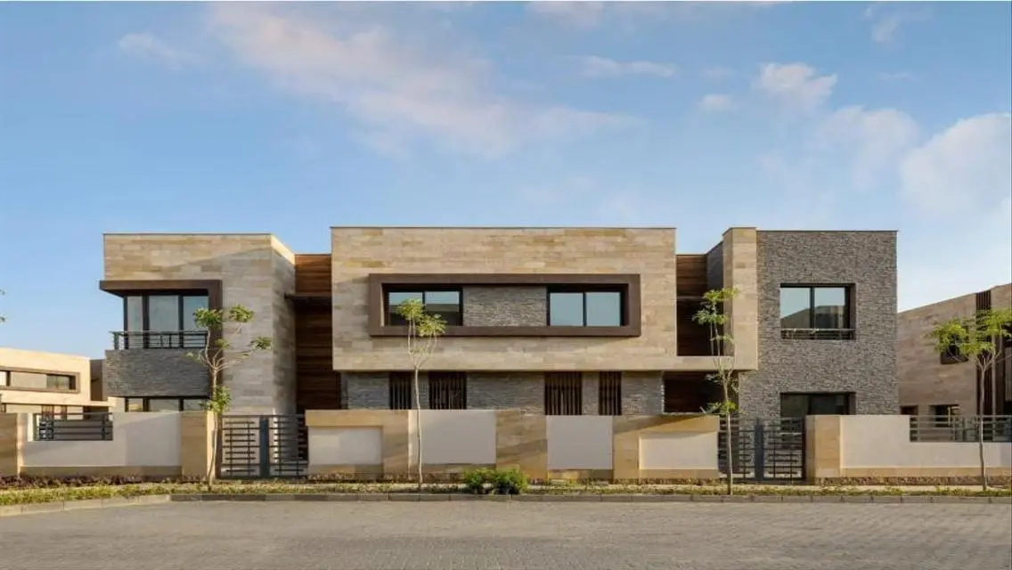 Stunning Villa Overlooking the Lakes