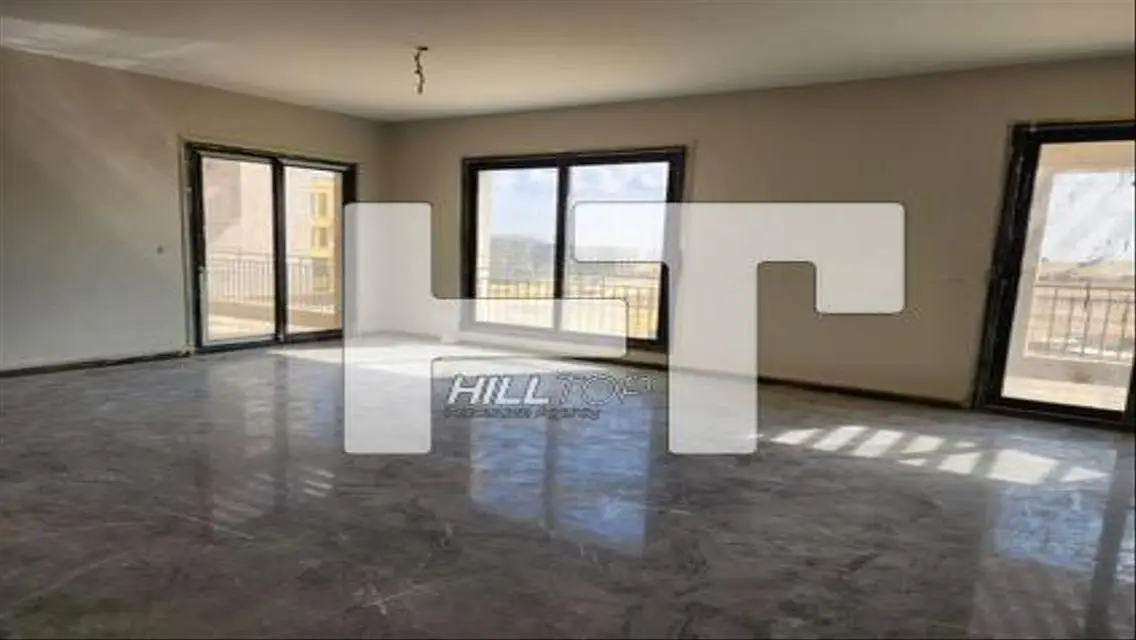 Luxury Villa in Hill Top - O-West