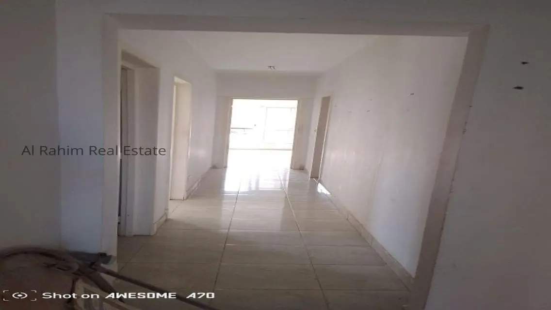 Spacious Apartment with Stunning View on a Major Landmark