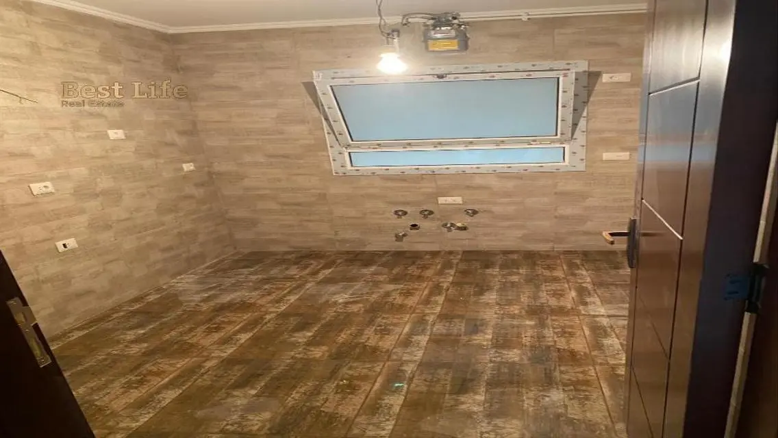 Stunning Apartment for Sale with Lake Views