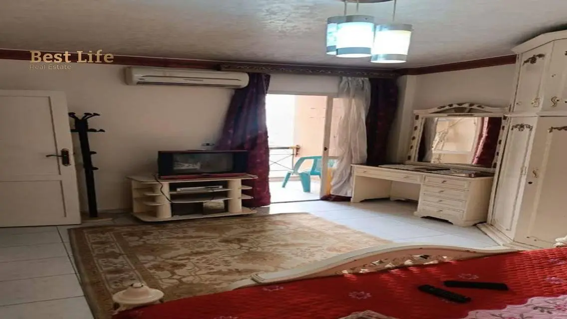 شقة فاخرة للإيجار بمساحة واسعة