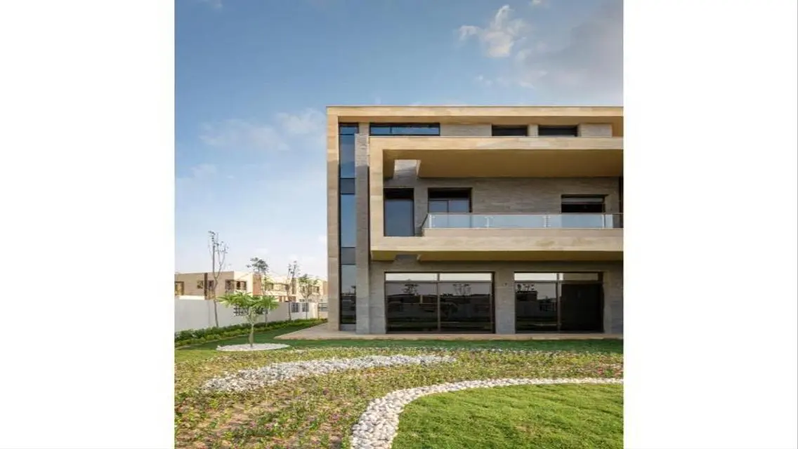 Luxury House for Sale with Private Pool and Garden