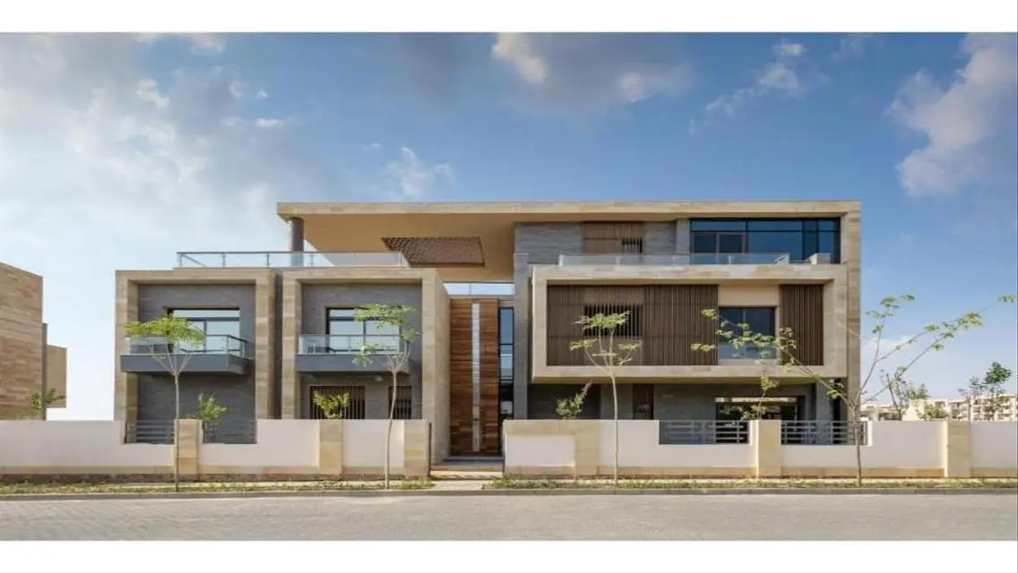 Luxury House for Sale with Private Pool and Garden