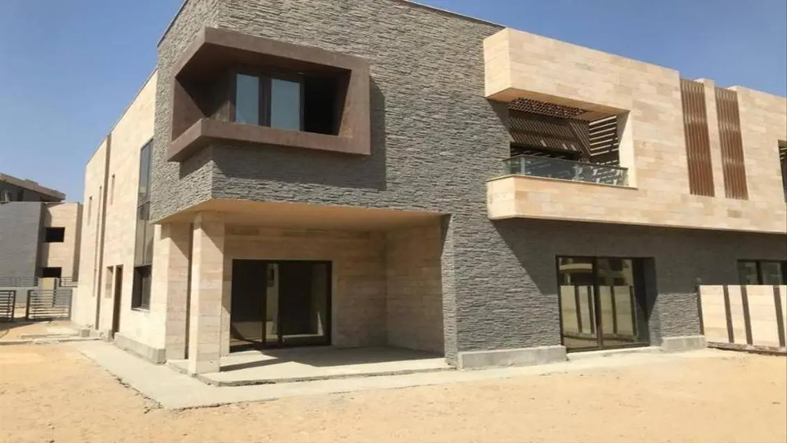 Luxury House for Sale with Private Pool and Garden