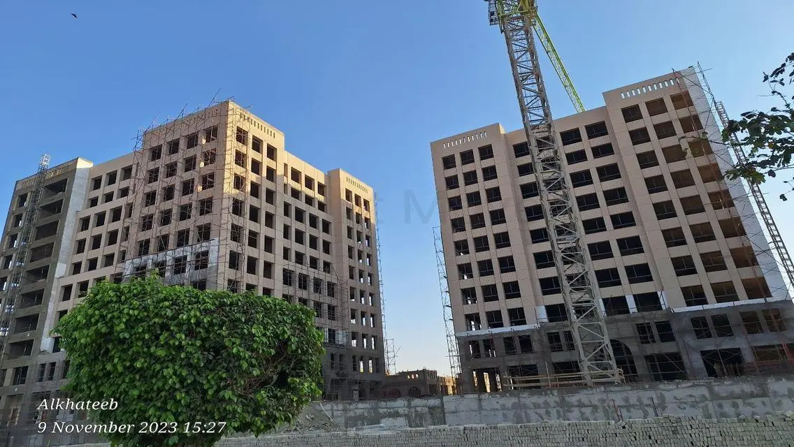 عقار متميز بموقع استراتيجي