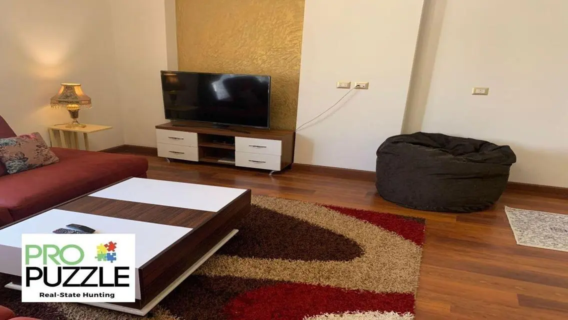 شقة للإيجار في كمبوند النخيل