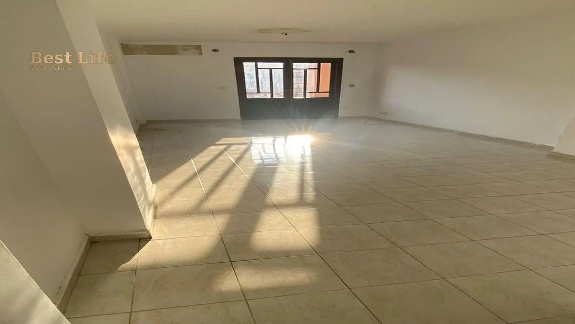 Luxury 3-Bedroom Apartment with Balcony and Gym