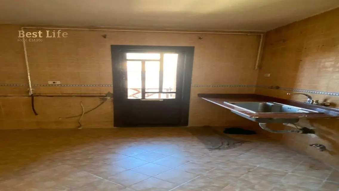 Luxury 3-Bedroom Apartment with Balcony and Gym