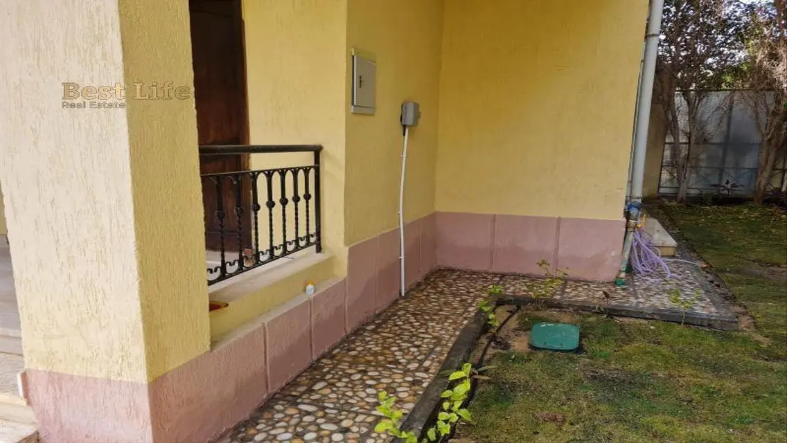 Luxury Apartment with Private Garden and Shared Gym