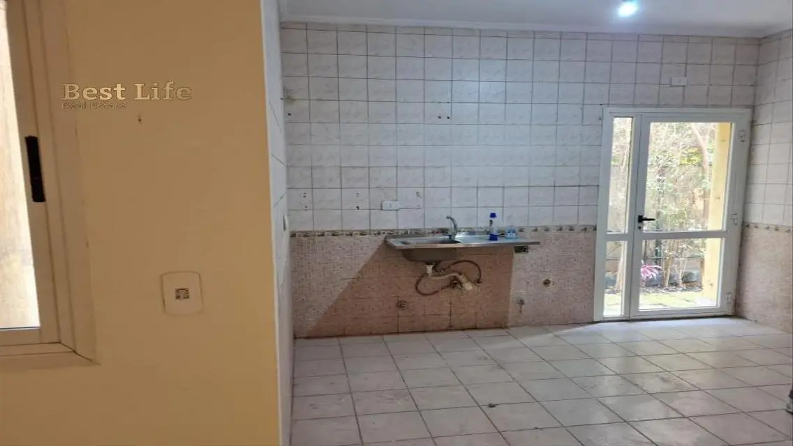 Luxury Apartment with Private Garden and Shared Gym