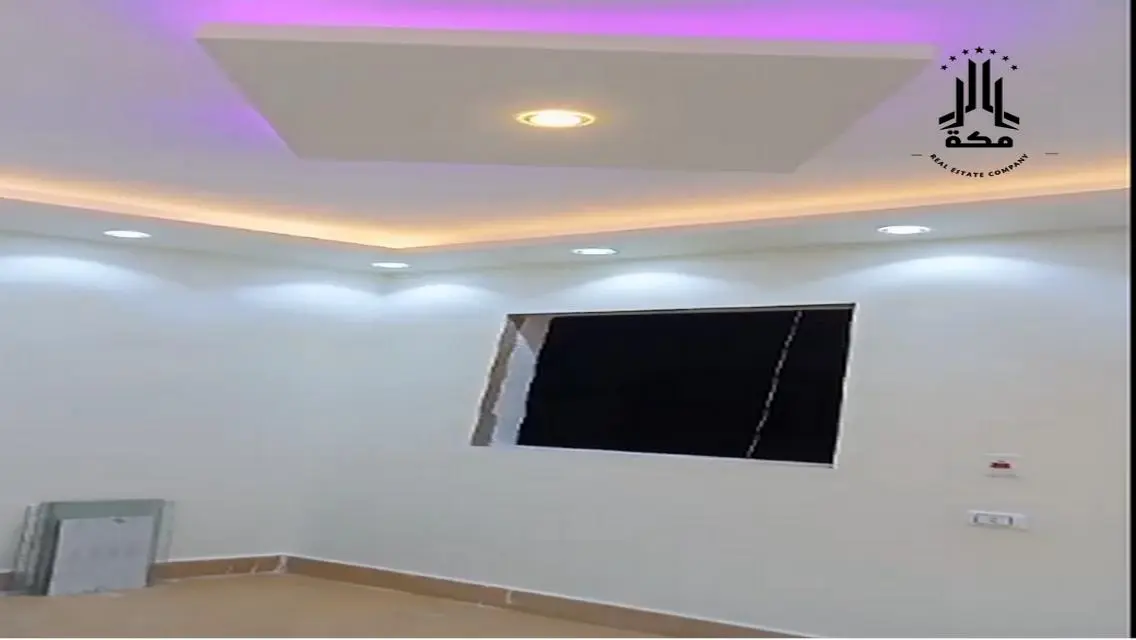 Fully Equipped Office Unit with Modern Design