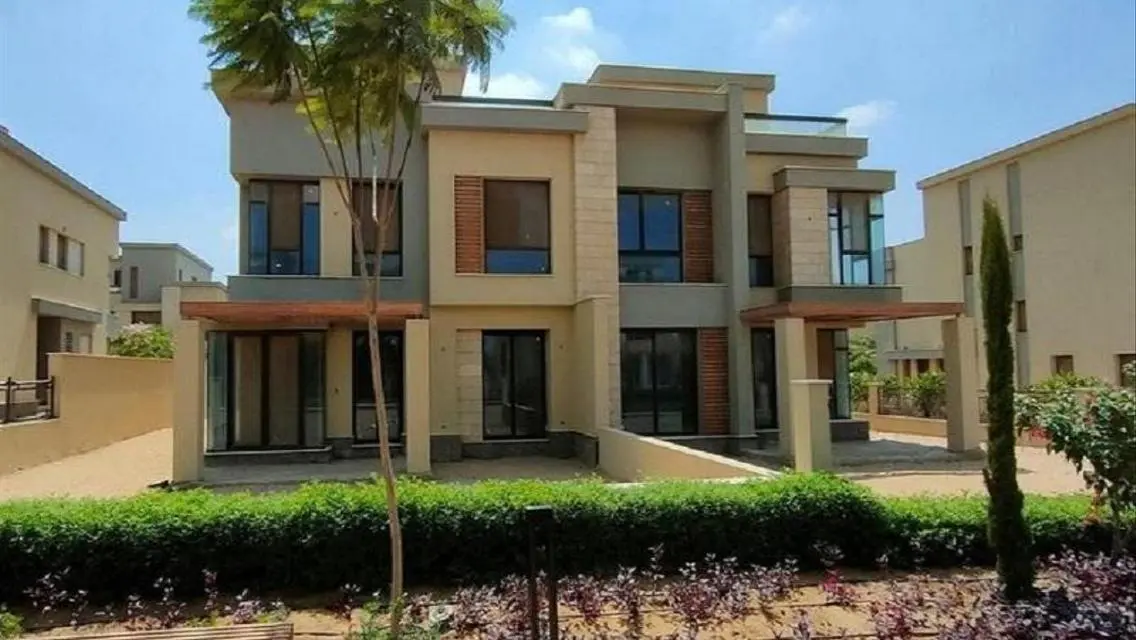 Luxury Villa for Sale with Private Pool and Garden
